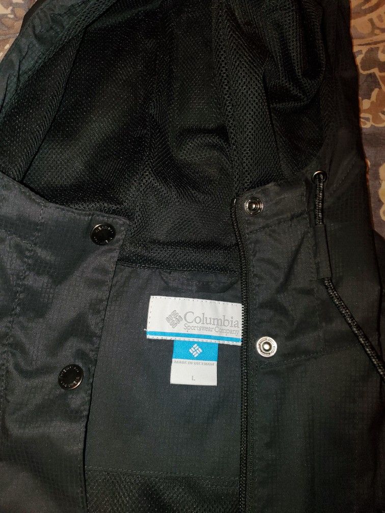 Brand new womans Colombia jacket