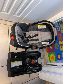 Graco Car Seat with 2 Bases