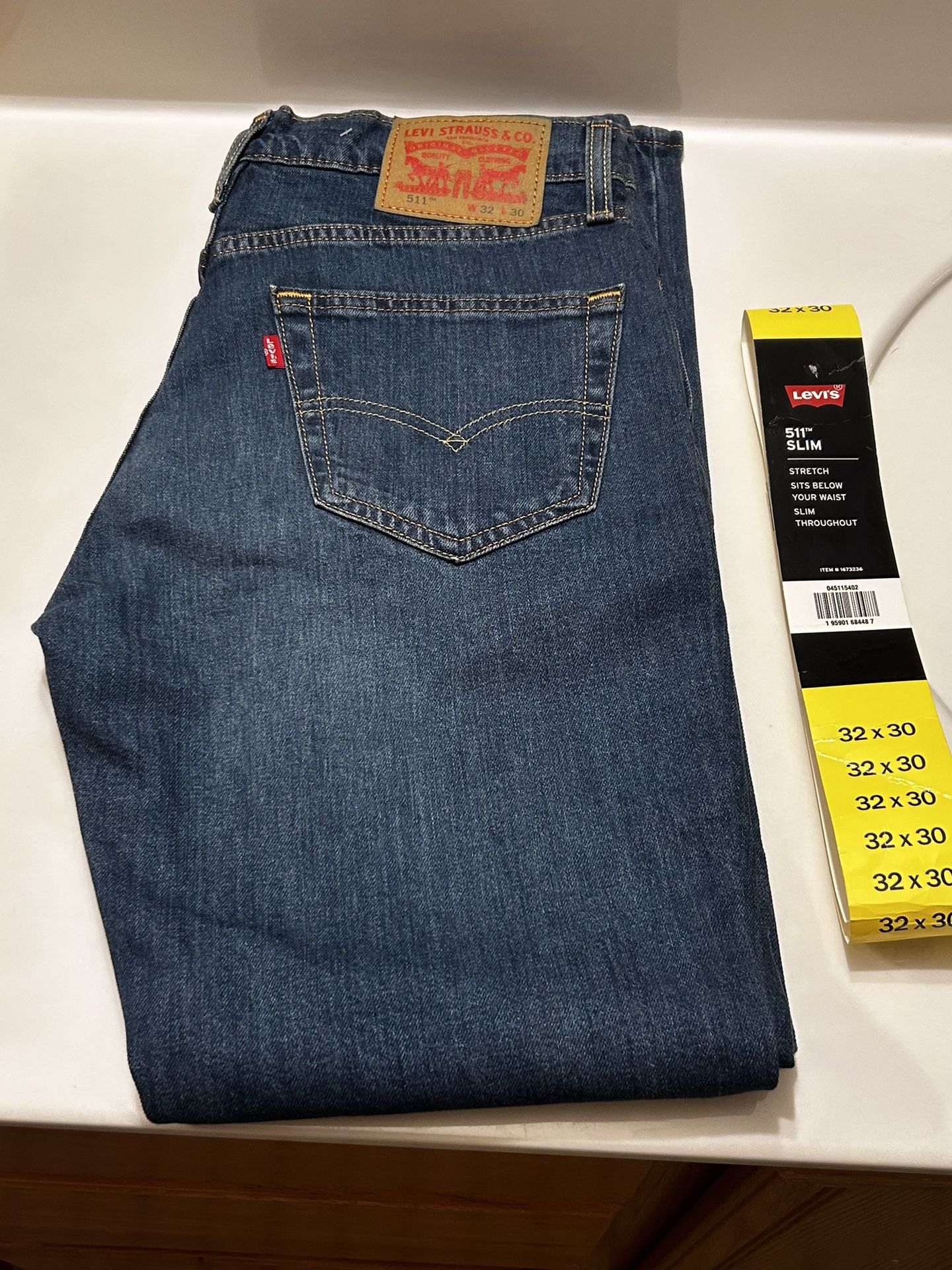 NEW…… Levi’s  511 Slim  32x30