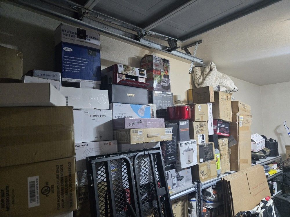 Selling Stuff In My Garage Tonight!