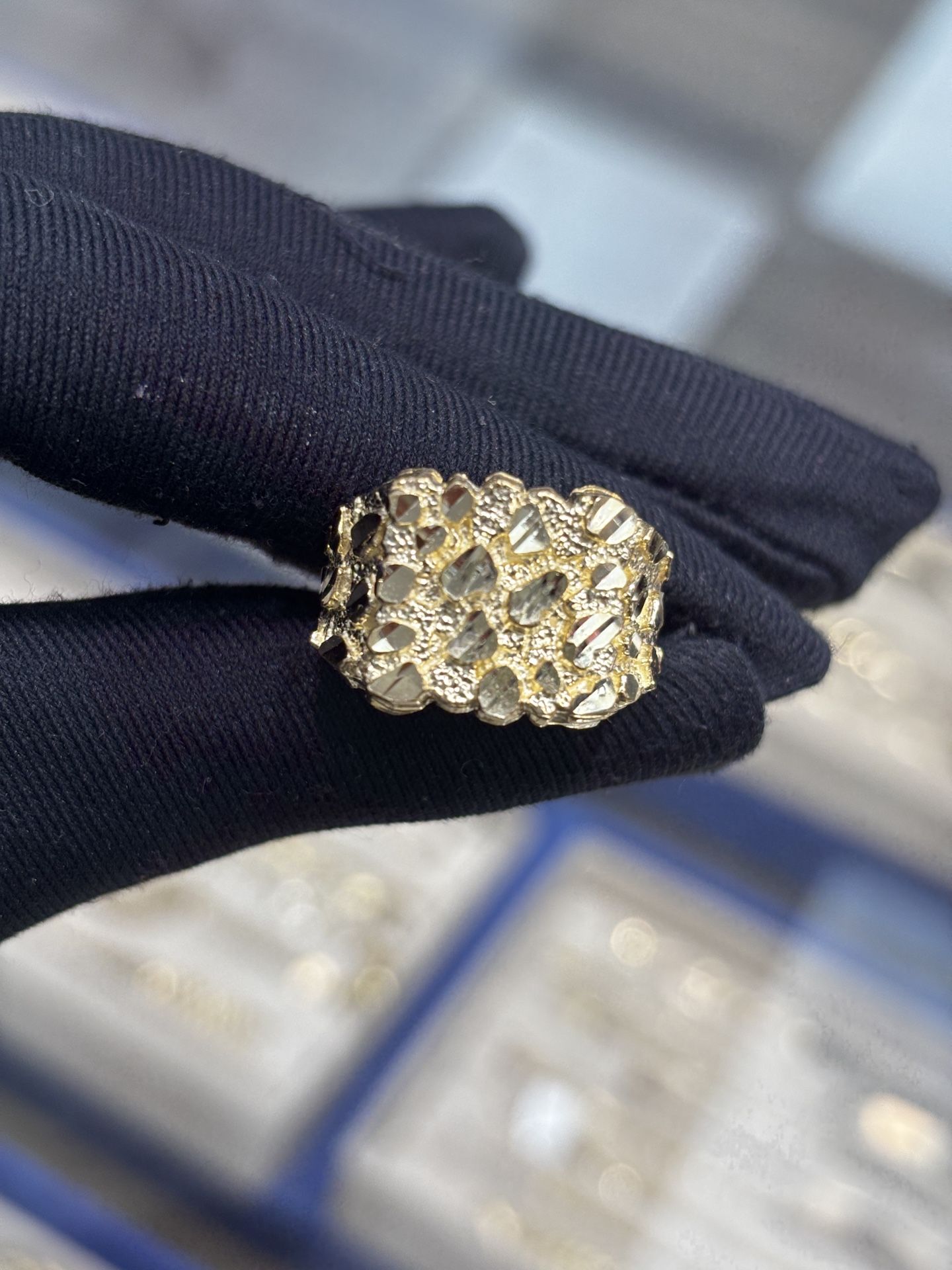 14k Gold Nugget Ring. 