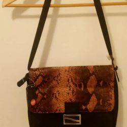 POCKETBOOK / PURSE...... CHECK OUT MY PAGE FOR MORE ITEMS