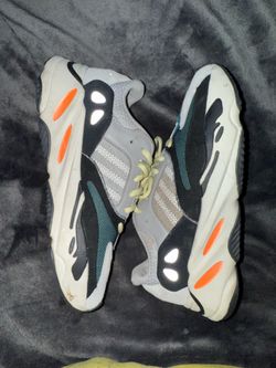 Yeezy Waverunner Size 9.5