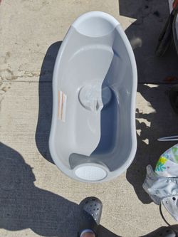 Plastic Baby Tub