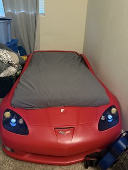 Corvette bed frame