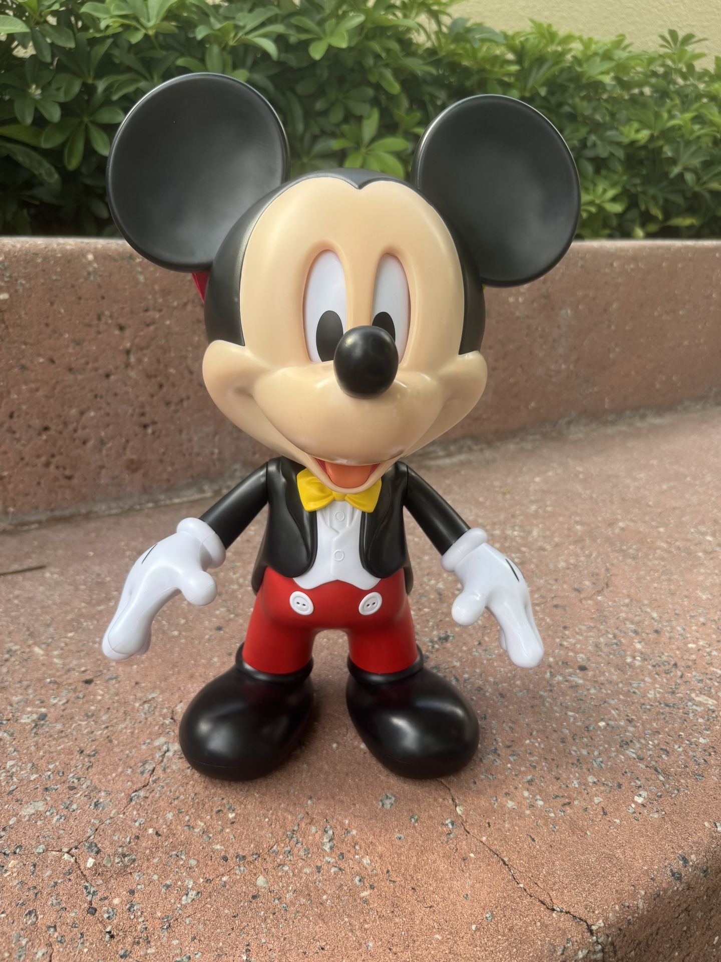 Disney Parks 2025 Walt Disney World Mickey Mouse Animated Talking Popcorn Bucket