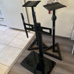 Set 2 speakers stands And monitor Stand