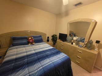 Moving sale