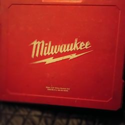 Milwaukee 3/8" Drive 56-Piece Ratchet & Socket Set (SAE/Metric) - COMPLETE