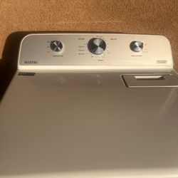 Maytag 7.0 cu. ft. GAS Dryer with Wrinkle Prevent Phase