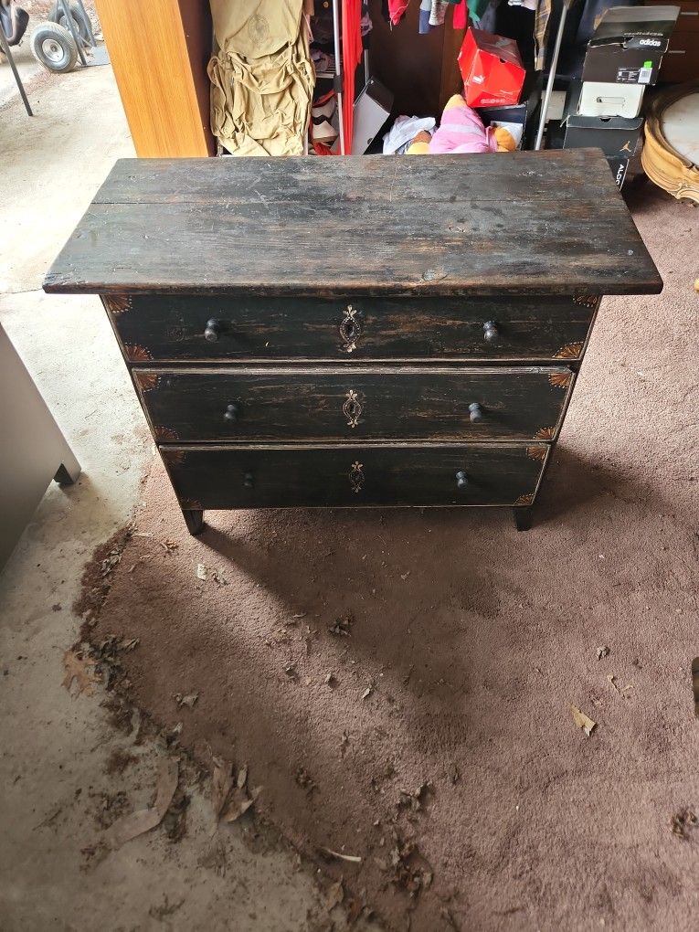 Beautiful Piece From Early 1900's