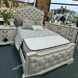 Bedroom set for sale, ask for price! 