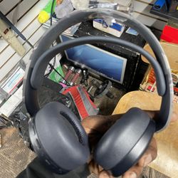 SONY PLUS GAMING HEADPHONES ( COMO ) GREAT CONDITION SELLING FOR $79‼️