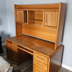 Desk Oak with cabinets