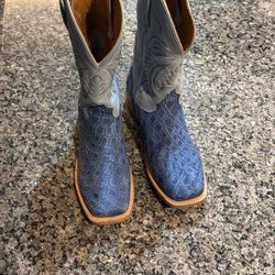 Cowboy Boots. Alligator 