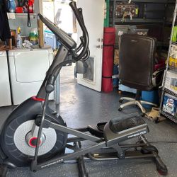 Schwinn 470 Journey 4.5 Elliptical Cross Trainer Exercise Workout Machine Fitness Home Gym 