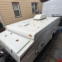 Pop Up 2005  No Title Se Me Perdio Y No Está Ami Nombre 