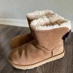 UGG Bow Boots