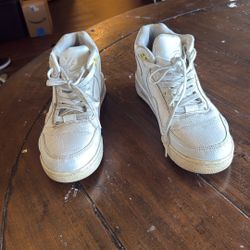 Air Jordan 1 Retro High OG Heritage - Size 9 - Wearable Beaters