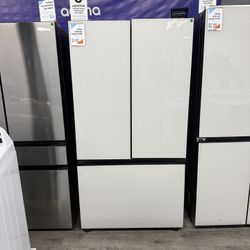 Samsung - Bespoke 30 Cu Ft 3-Door French Door Refrigerator With Beverage Center In White Glass 😻⚡️