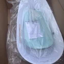 Contours Oasis 4-in-1 Comfort Cushion Baby Bathtub.