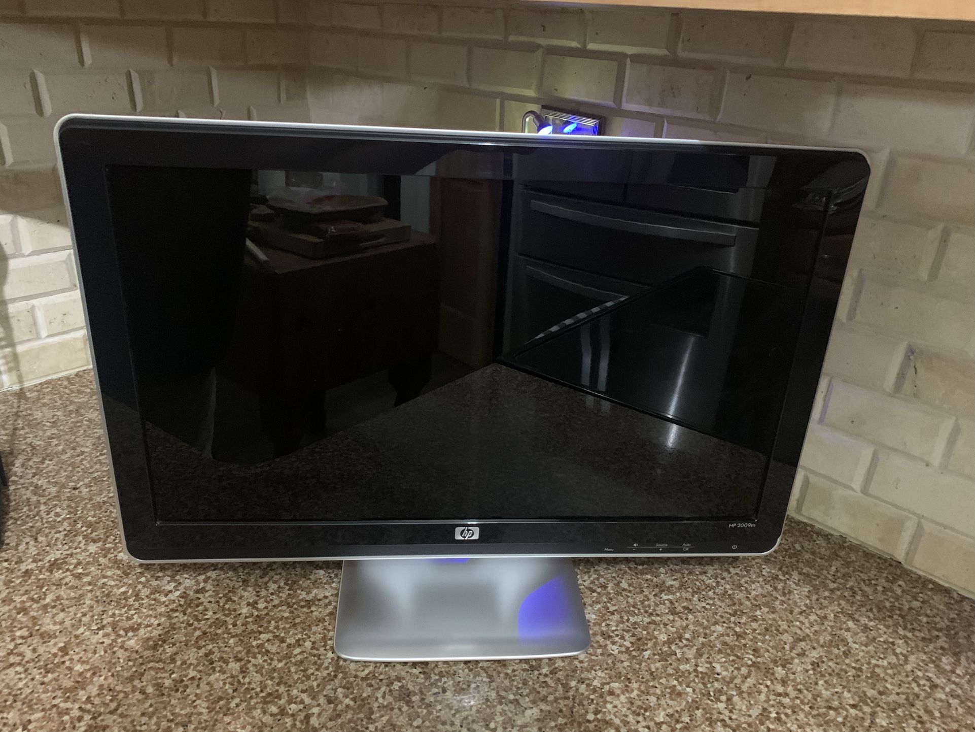 HP 20” Wide Screen Monitor