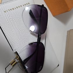 Quay Austrailia Sunglasses