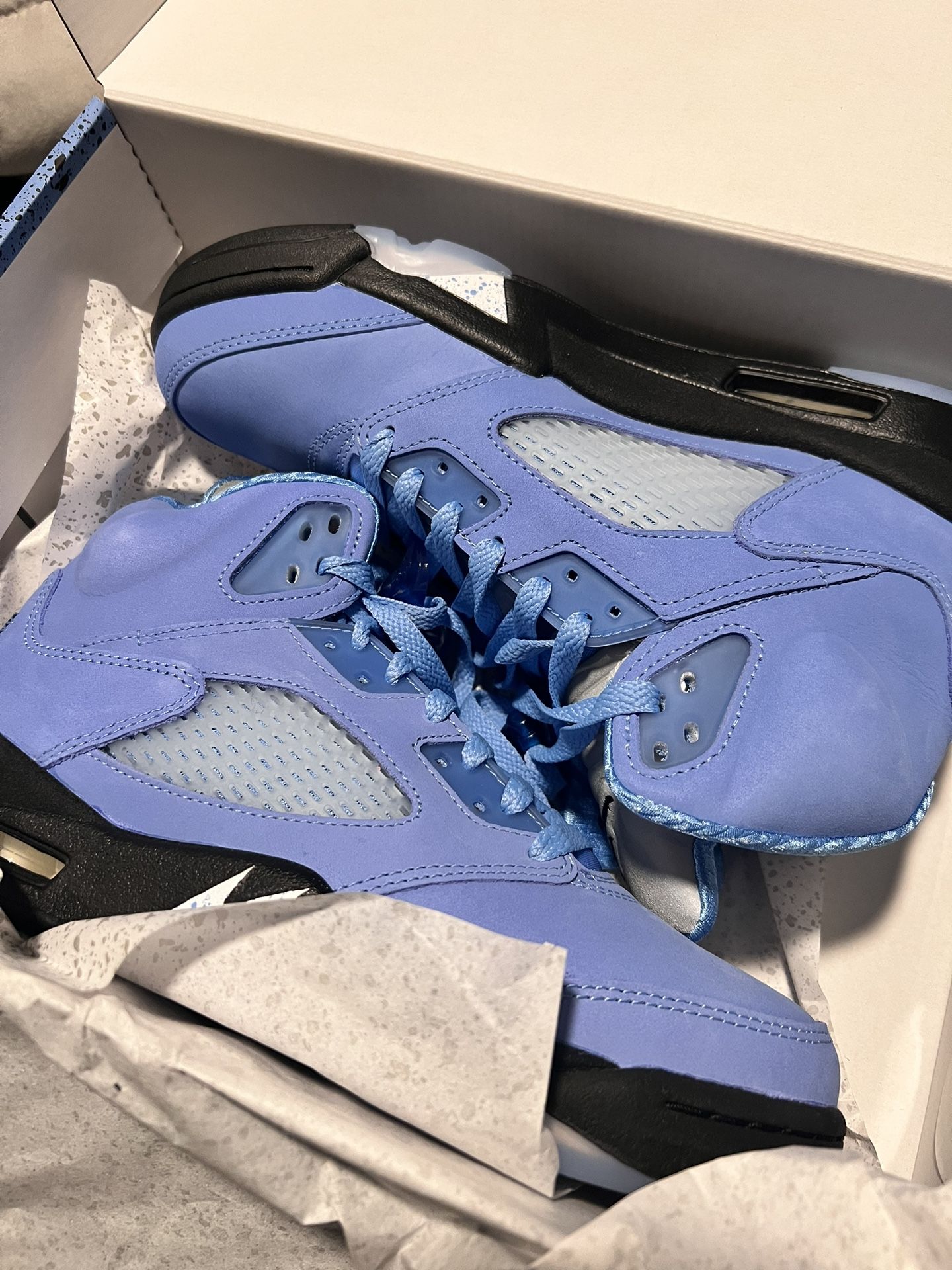 Air Jordan 5 Retro University Blue