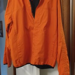 Thomas Heifer Med Coat. $10