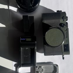 Fuji X100V - Black w/Alphagrvd Skin + TCL X100 + Accessories 