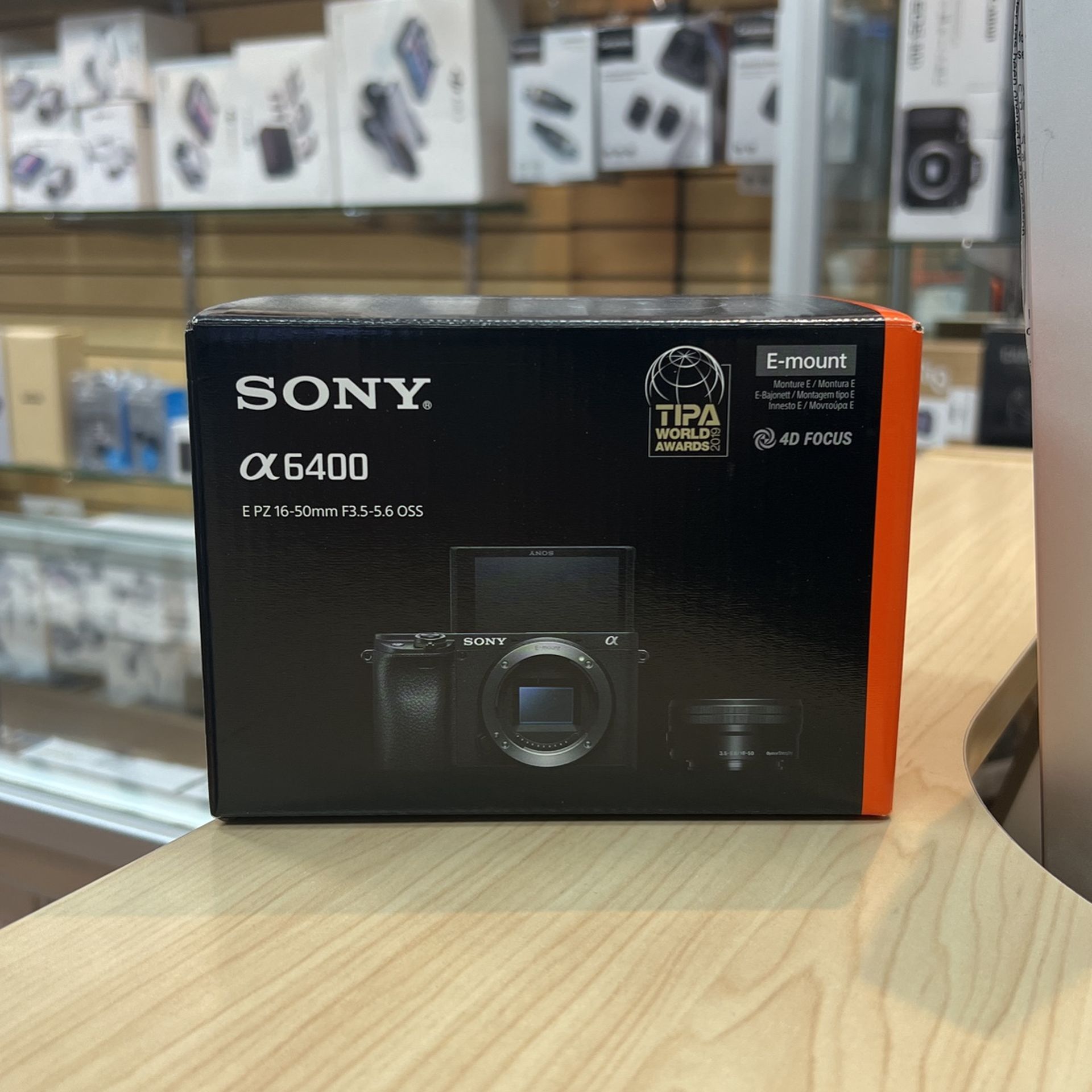 Sony A6400 With 16 50mm Lens