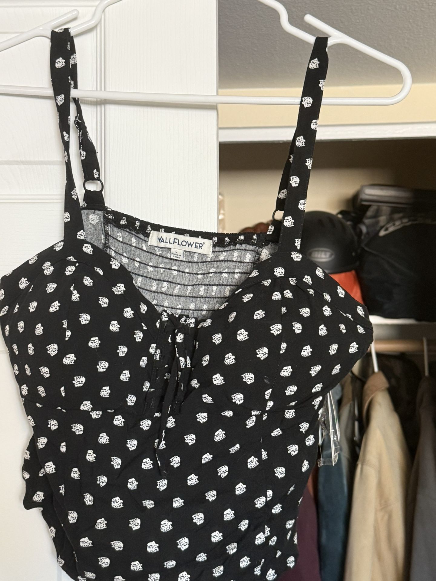Wallflower Tank Size Large