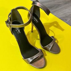 Metallic Ankle Strap Heels - 4” Heel - New - Size 8 - Mossimo
