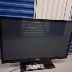 Samsung 43” plasma TV,