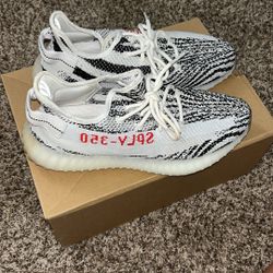 Yeezy Boost 350 V2 Zebra