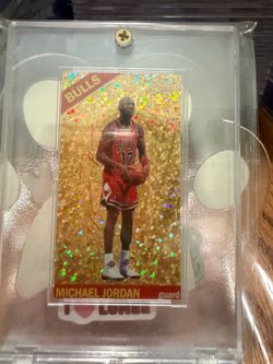1990 Topps Michael Jordan gold disco tobacco card #12 facsimile autograph Chicago Bulls NBA GOAT