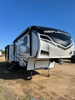 2020 Grand Design Reflection 320MKS Fifth Wheel — 35 ft, 3 Slides, Outdoor Kitchen