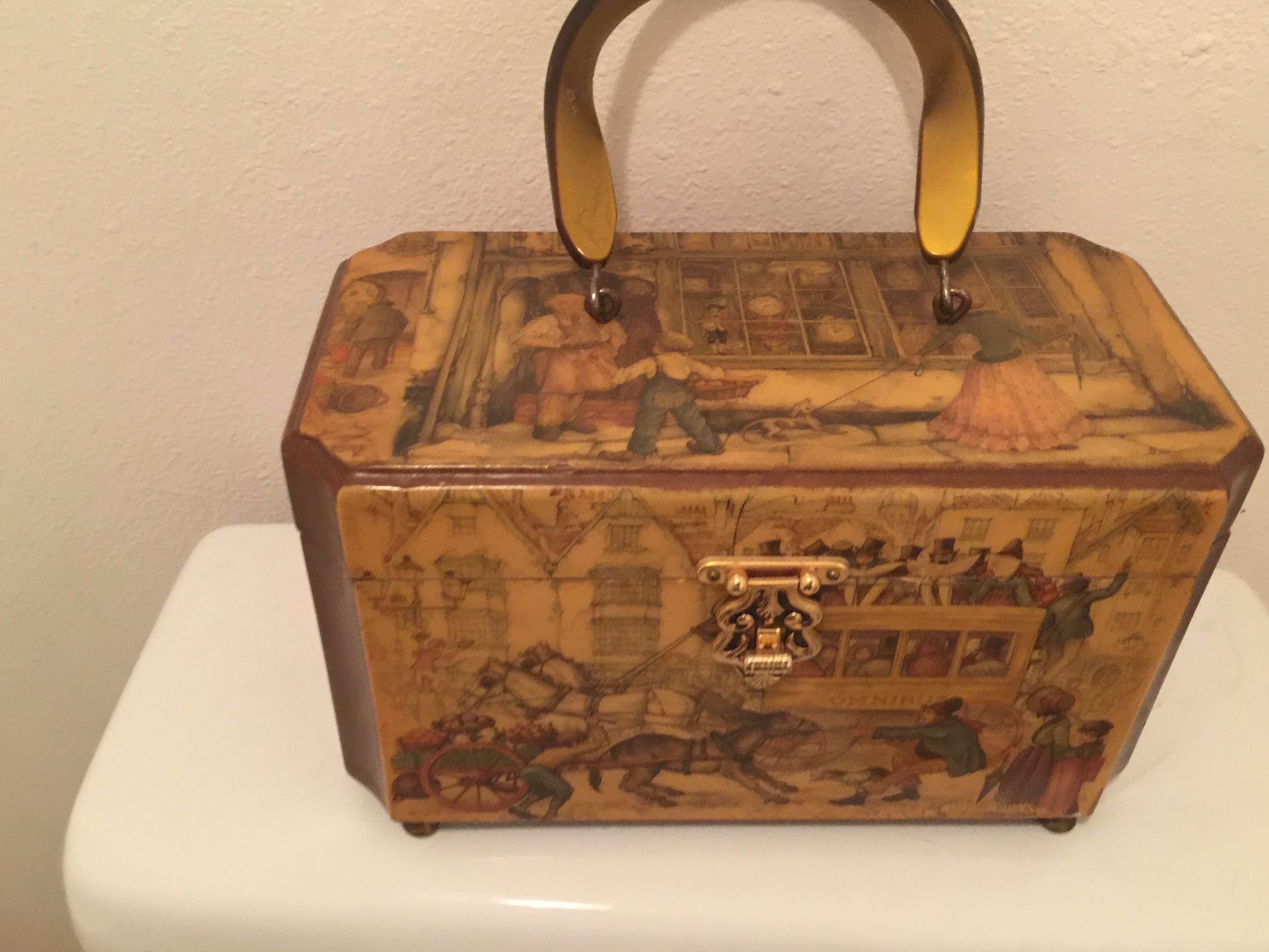 Beautiful wooden handbag vintage