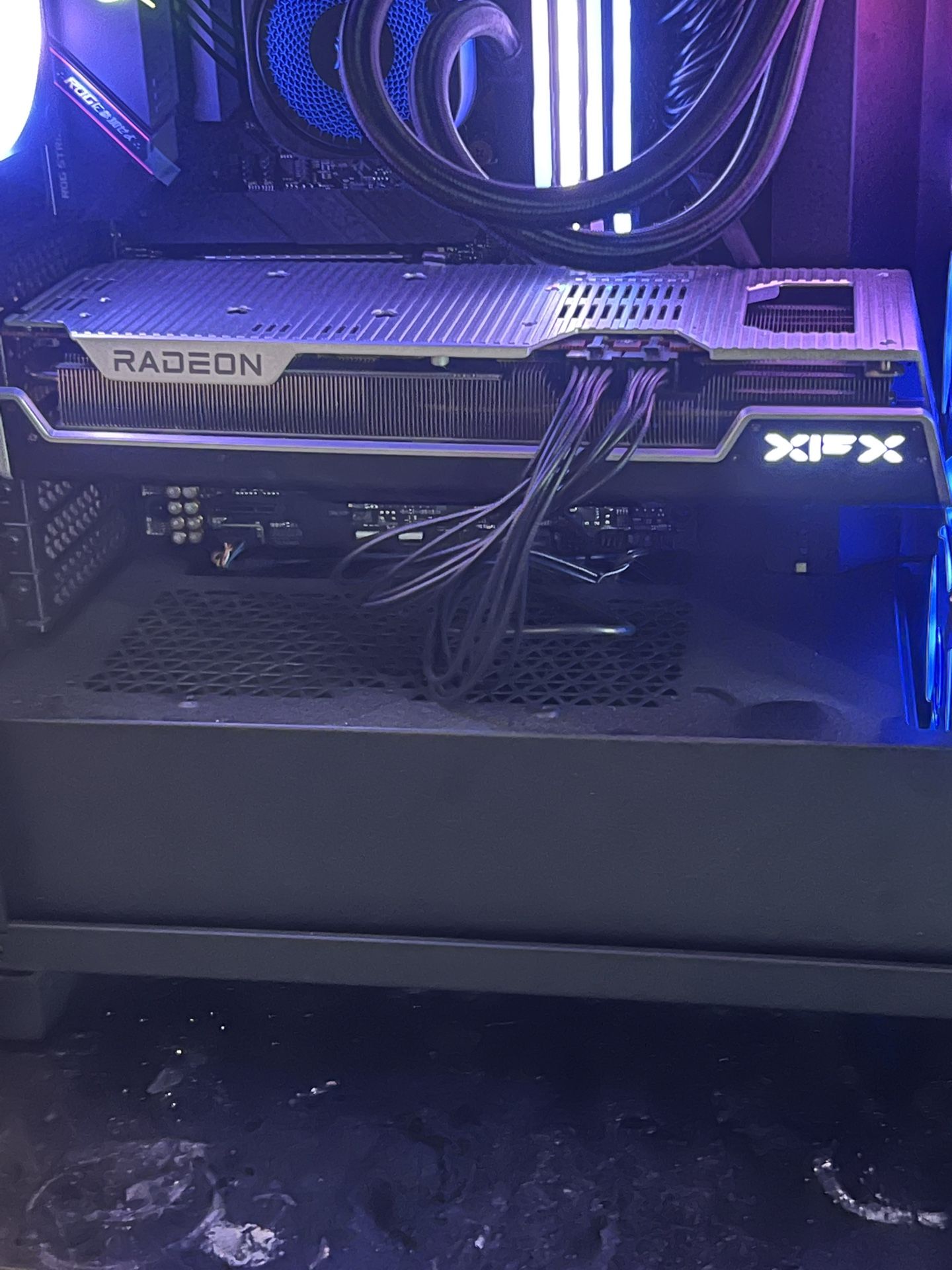 XFX Radeon RX 7800 XT 16GB