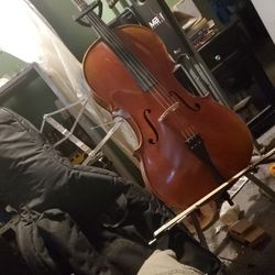 Full-size Cello