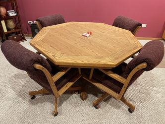 4 Seat Reclining Oak Poker Table