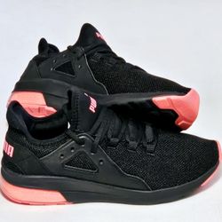 WOMEN'S SIZE 8.5: PUMA LIFESTYLE SNEAKERS!!