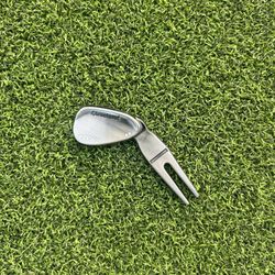 Cleveland Wedge Divot Tool