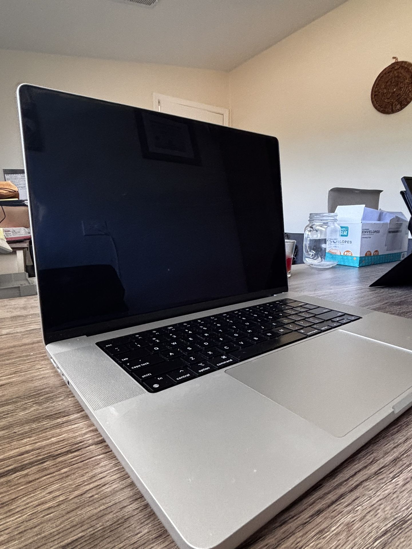MacBook Pro 16’ (2021)