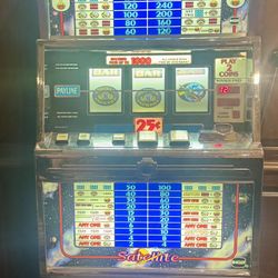Satellite IGT Slot Machine