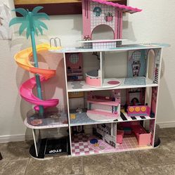 LOL Dollhouse