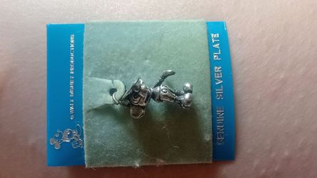 Vintage Disney Mickey mouse charm