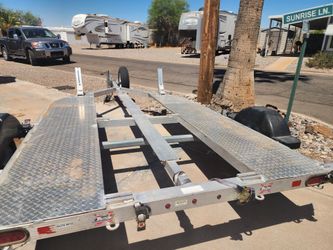Triton  Trailer