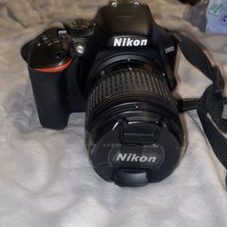 Nikon D3500 Camera 