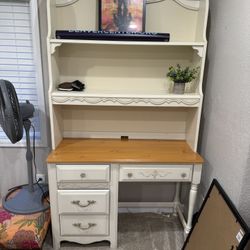 Desk/dresser Set